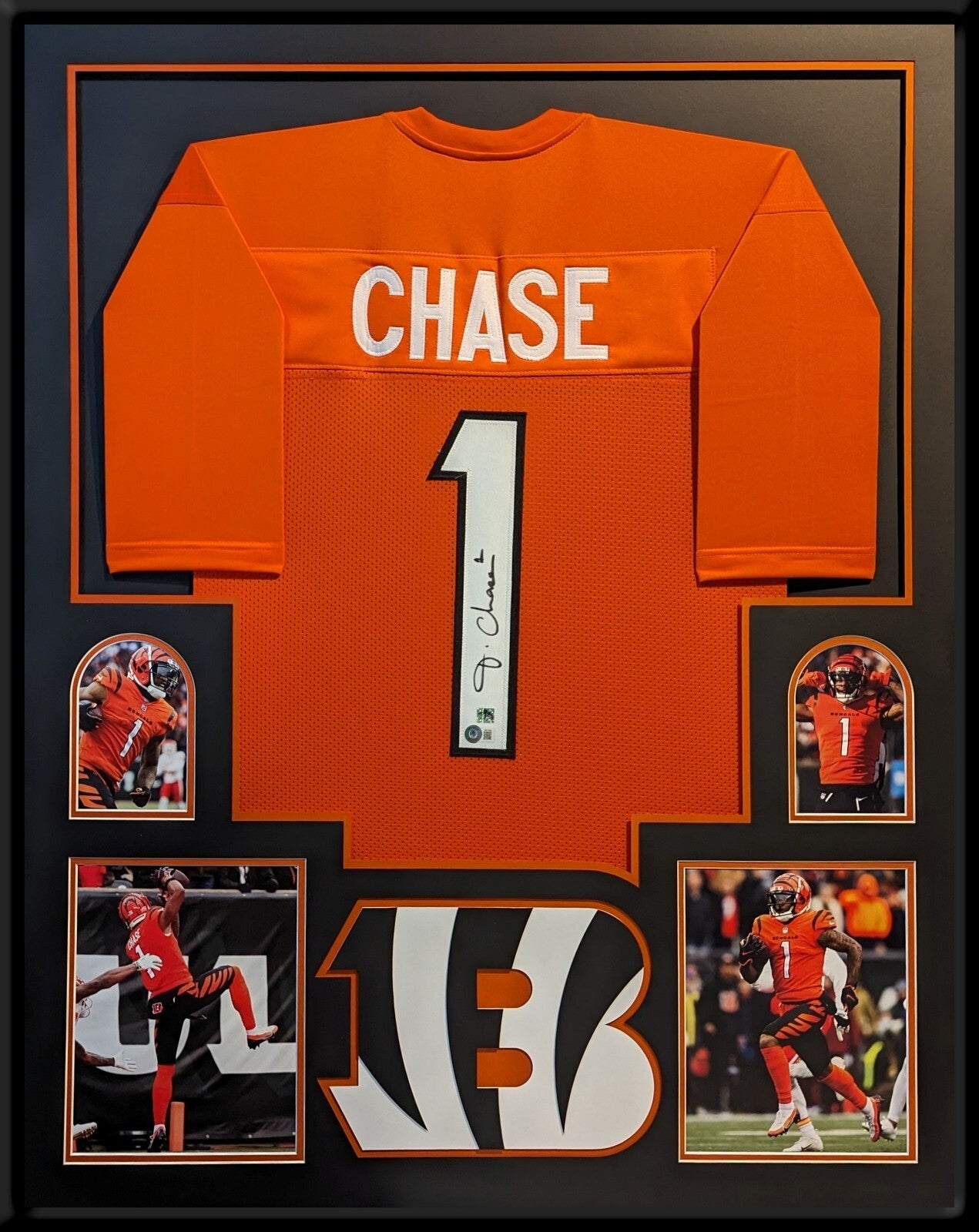 Framed Cincinnati Bengals Jamarr Chase Autographed Jersey Beckett Holo