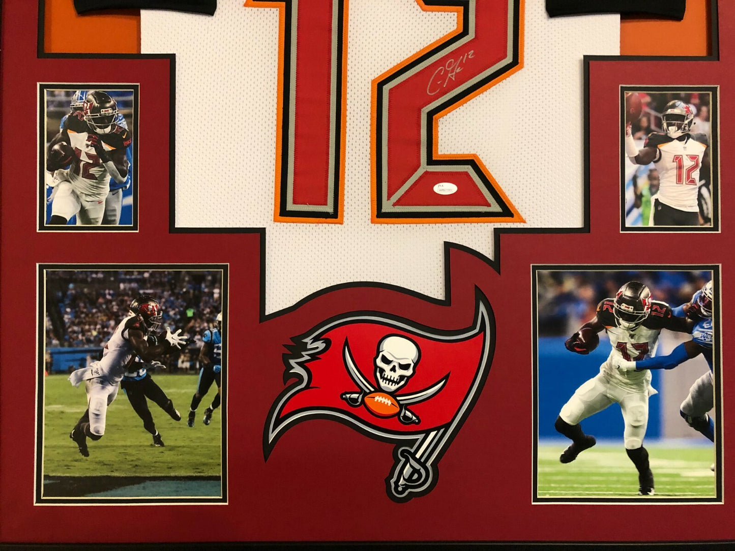 Framed Tampa Bay Buccaneers Chris Godwin Autographed Signed Jersey Jsa Coa