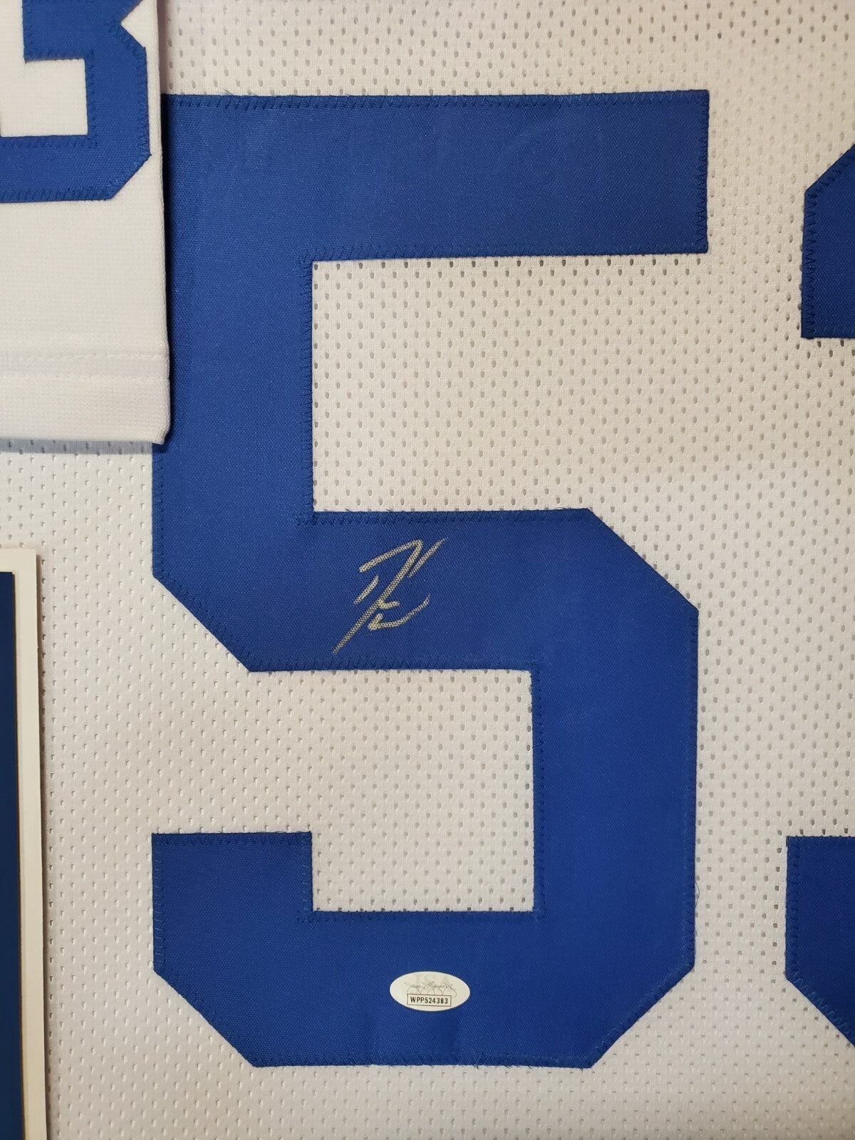 Framed Indianapolis Colts Darius Shaquille Leonard Signed Jersey Jsa Coa