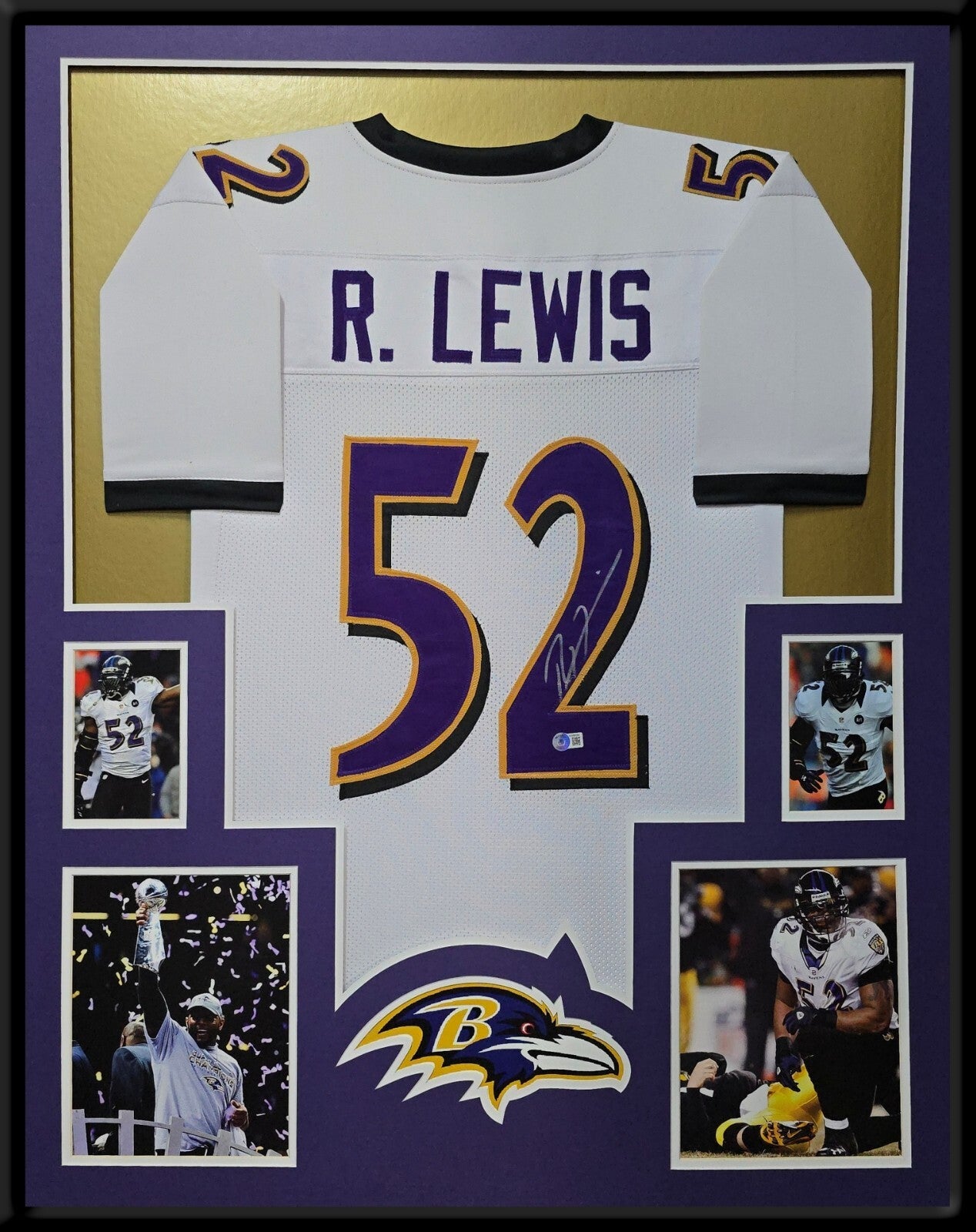 Framed Baltimore Ravens Ray Lewis Autographed Signed Jersey Beckett Holo