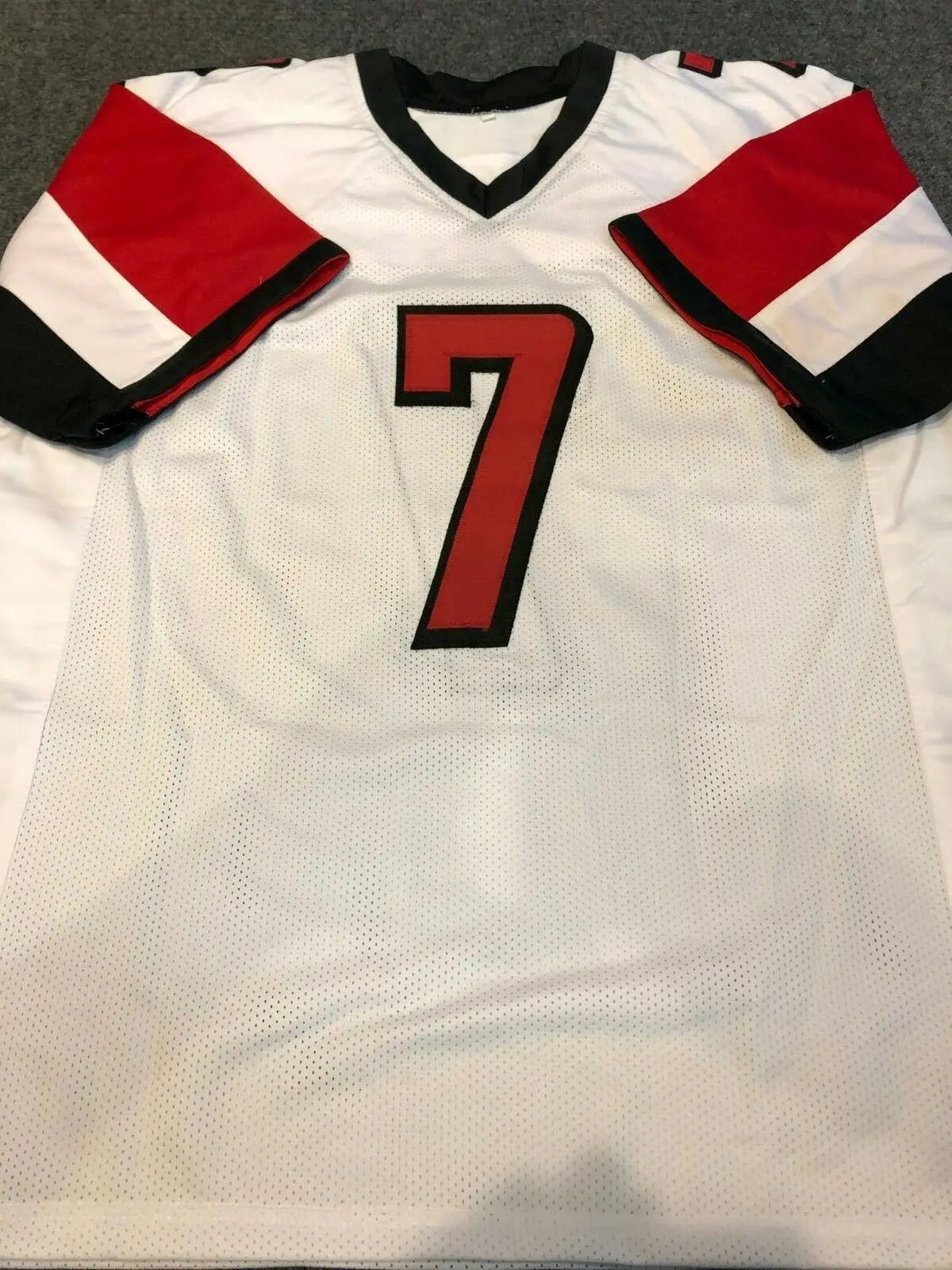 MVP Authentics Atlanta Falcons Michael Vick Autographed Signed Jersey Jsa Coa 116.10 sports jersey framing , jersey framing