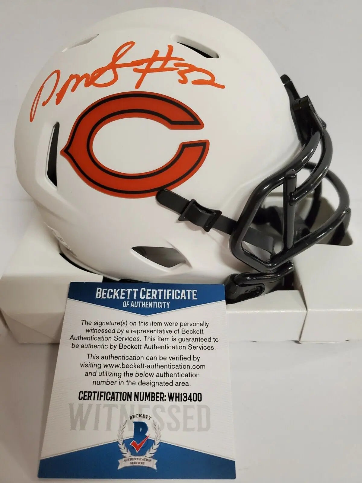 MVP Authentics David Montgomery Signed Chicago Bears Lunar Eclipse Mini Helmet Beckett Coa 152.10 sports jersey framing , jersey framing