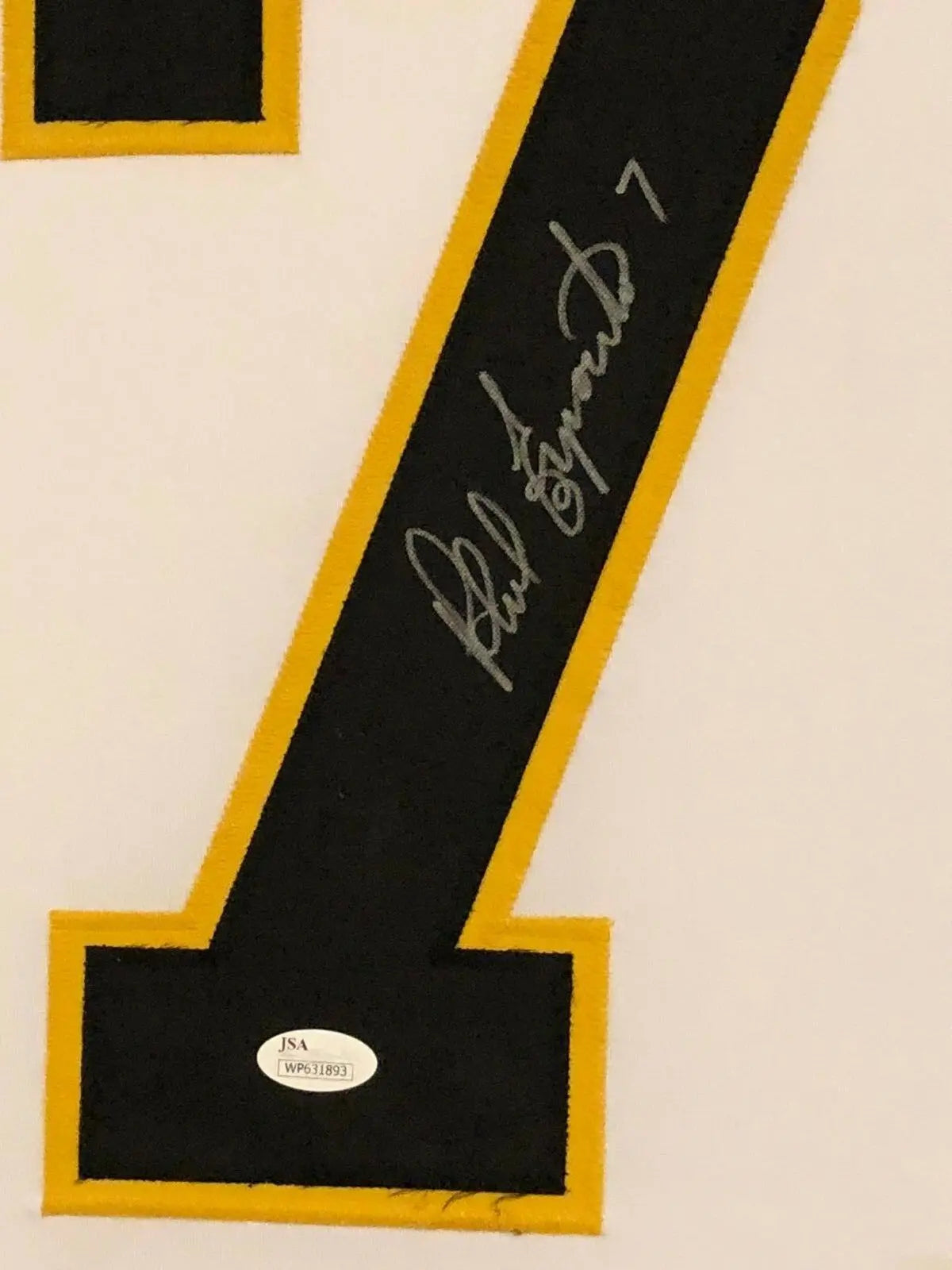 MVP Authentics FRAMED BOSTON BRUINS PHIL ESPOSITO AUTOGRAPHED SIGNED JERSEY JSA COA 540 sports jersey framing , jersey framing