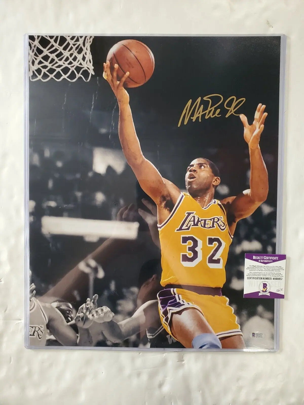 MVP Authentics Magic Johnson Autographed Signed L.A. Lakers 16X20 Photo Beckett Coa 107.10 sports jersey framing , jersey framing