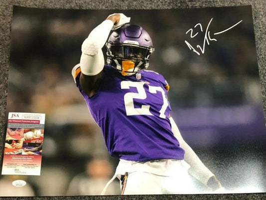 MVP Authentics Minnesota Vikings Jayron Kearse Autographed Signed 16X20 Photo Jsa  Coa 17.10 sports jersey framing , jersey framing