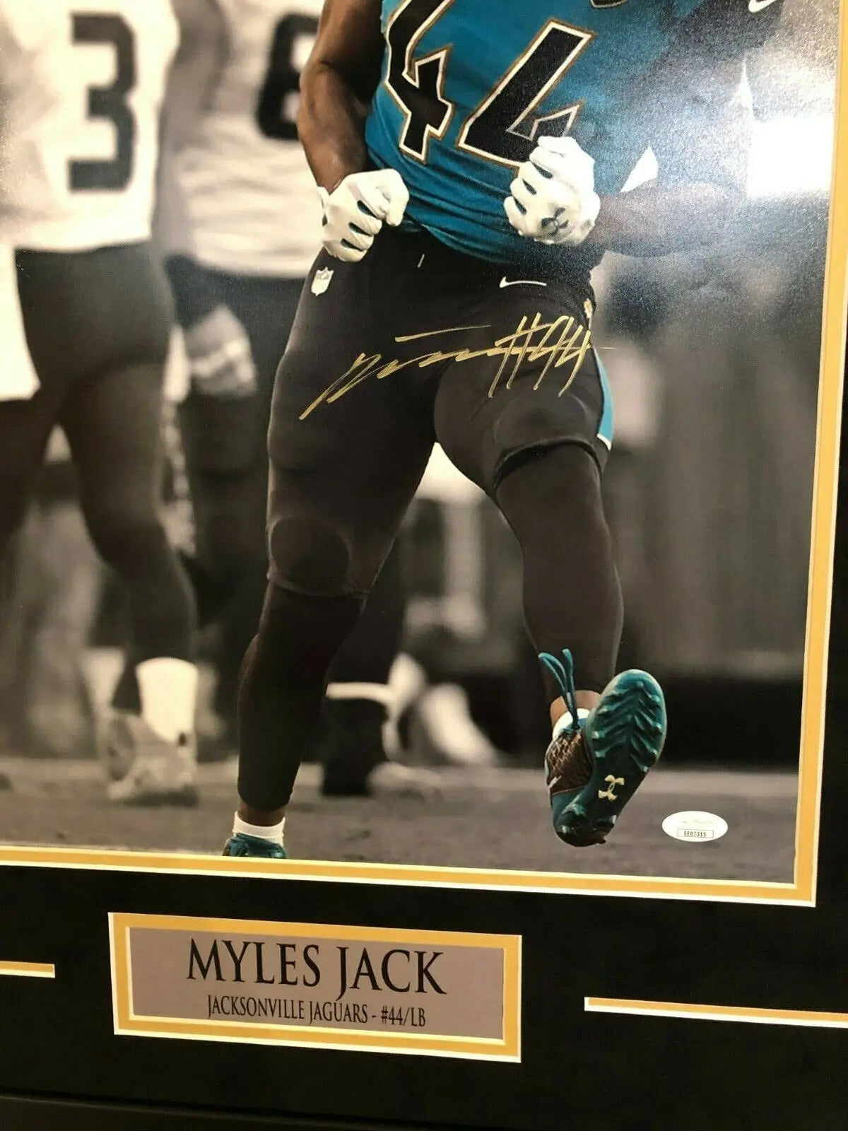 MVP Authentics Myles Jack Framed Signed Jacksonville Jaguars 16X20 Photo Jsa Coa 179.10 sports jersey framing , jersey framing