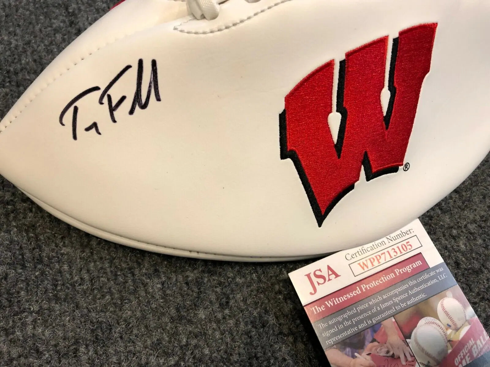 MVP Authentics Wisconsin Badgers Troy Fumagalli Autographed Signed Logo Football Jsa Coa 89.10 sports jersey framing , jersey framing
