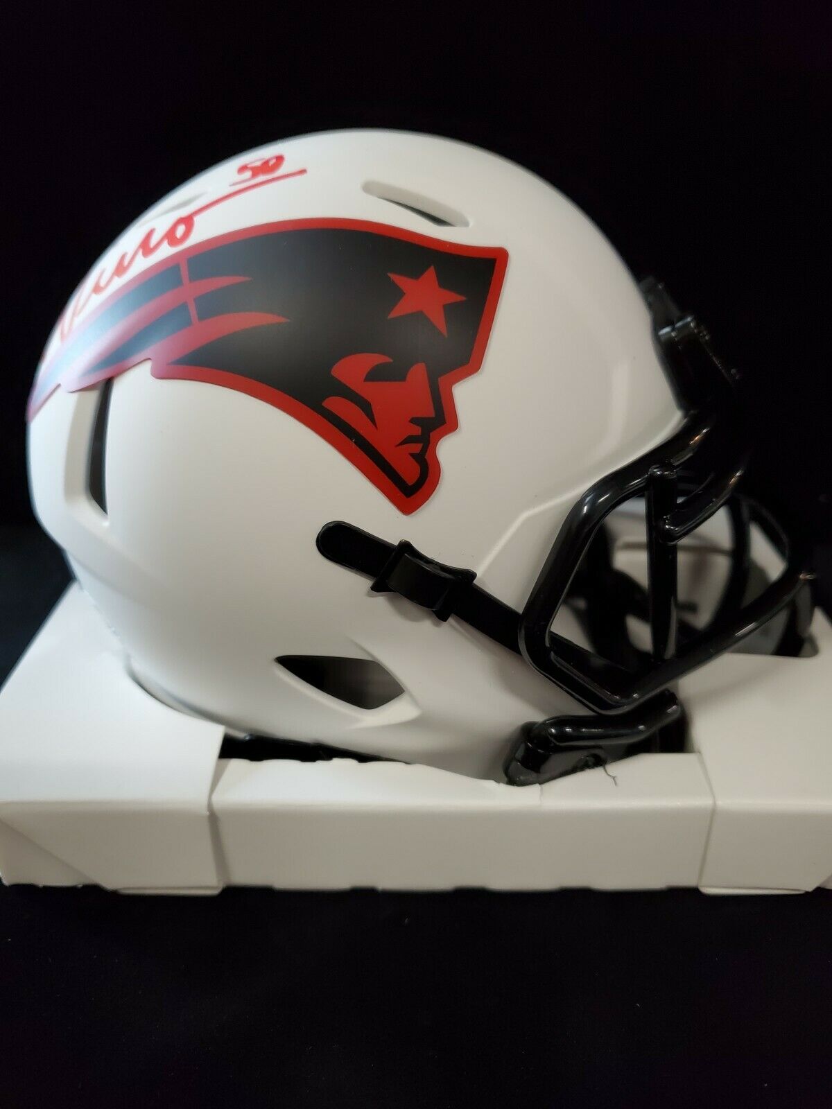 MVP Authentics Chase Winovich Signed New England Patriots Lunar Mini Helmet Beckett Holo 143.10 sports jersey framing , jersey framing
