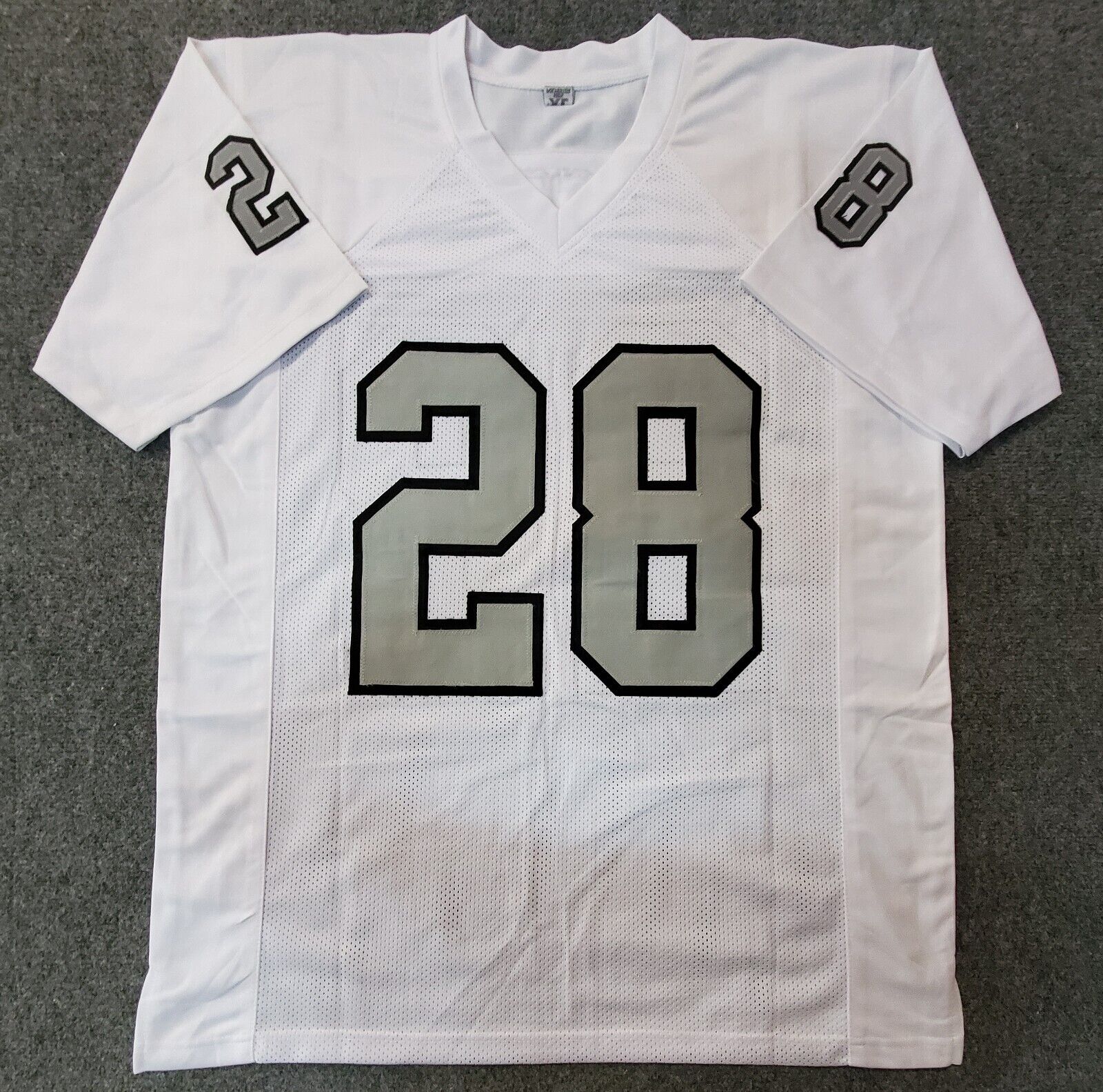 MVP Authentics Las Vegas Raiders Josh Jacobs Autographed Signed Jersey Jsa Coa 135 sports jersey framing , jersey framing