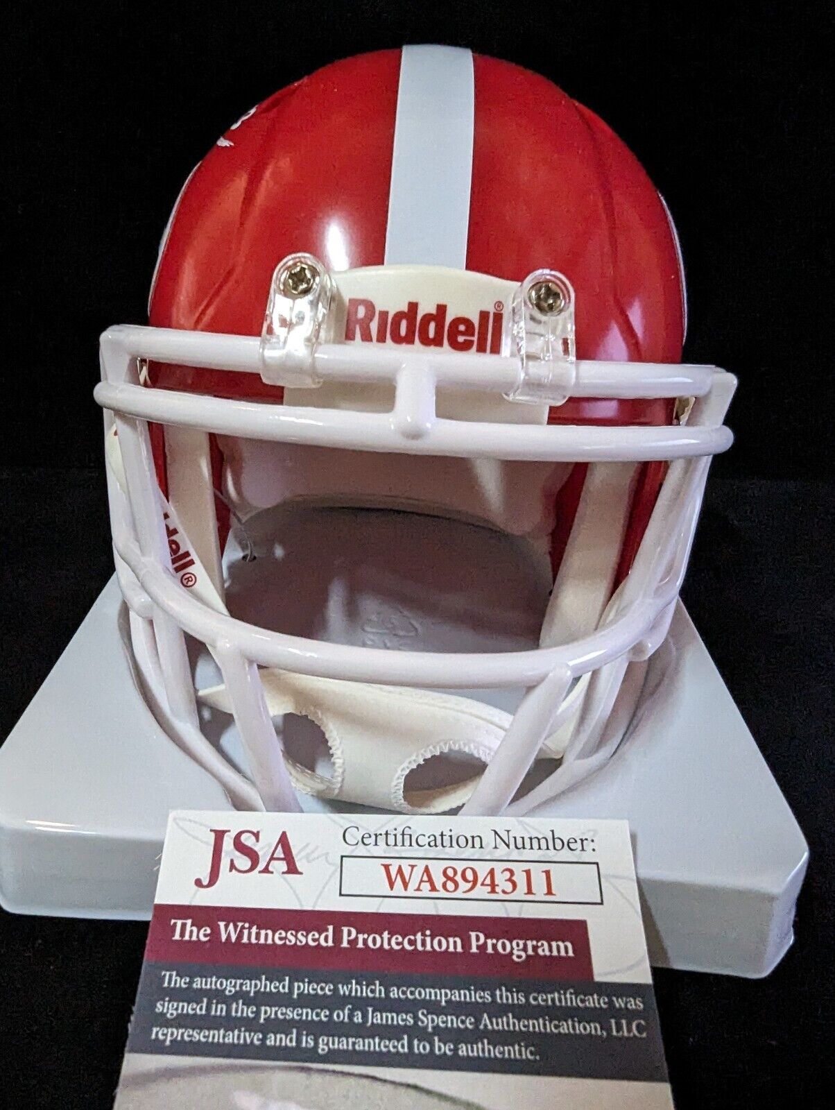 MVP Authentics Georgia Bulldogs Terrell Davis Autographed Signed Mini Helmet Jsa Coa 134.10 sports jersey framing , jersey framing
