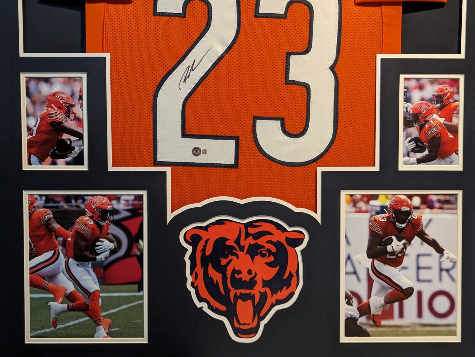 MVP Authentics Framed Chicago Bears Roschon Johnson Autographed Signed Jersey Beckett Holo 495 sports jersey framing , jersey framing