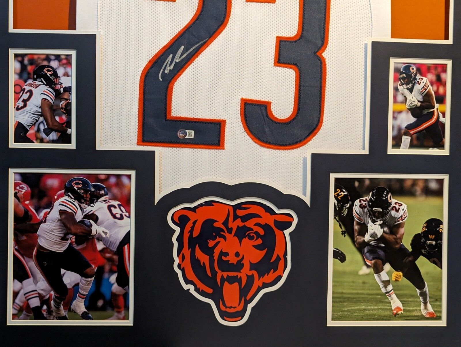MVP Authentics Framed Chicago Bears Roschon Johnson Autographed Signed Jersey Beckett Holo 495 sports jersey framing , jersey framing