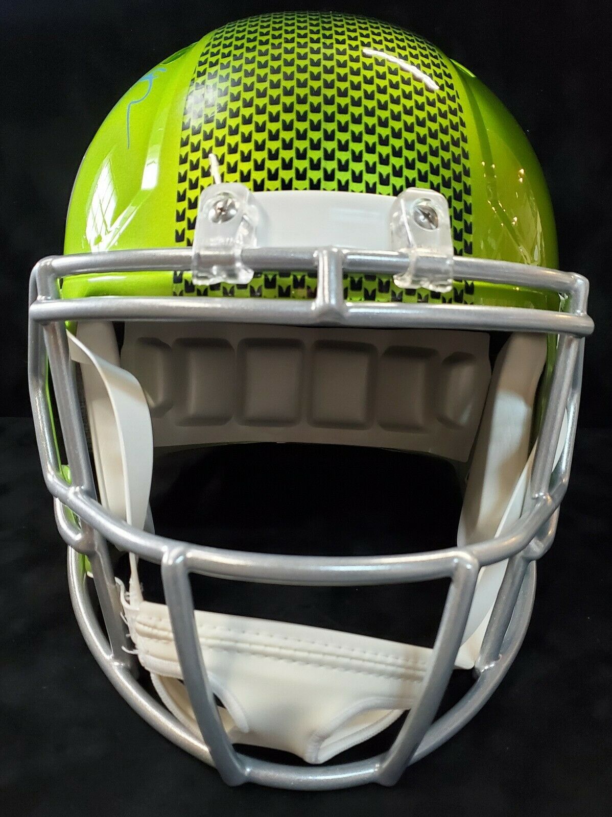 MVP Authentics Seattle Seahawks Matt Hasselbeck Signed Full Size Flash Replica Helmet Bas Holo 337.50 sports jersey framing , jersey framing