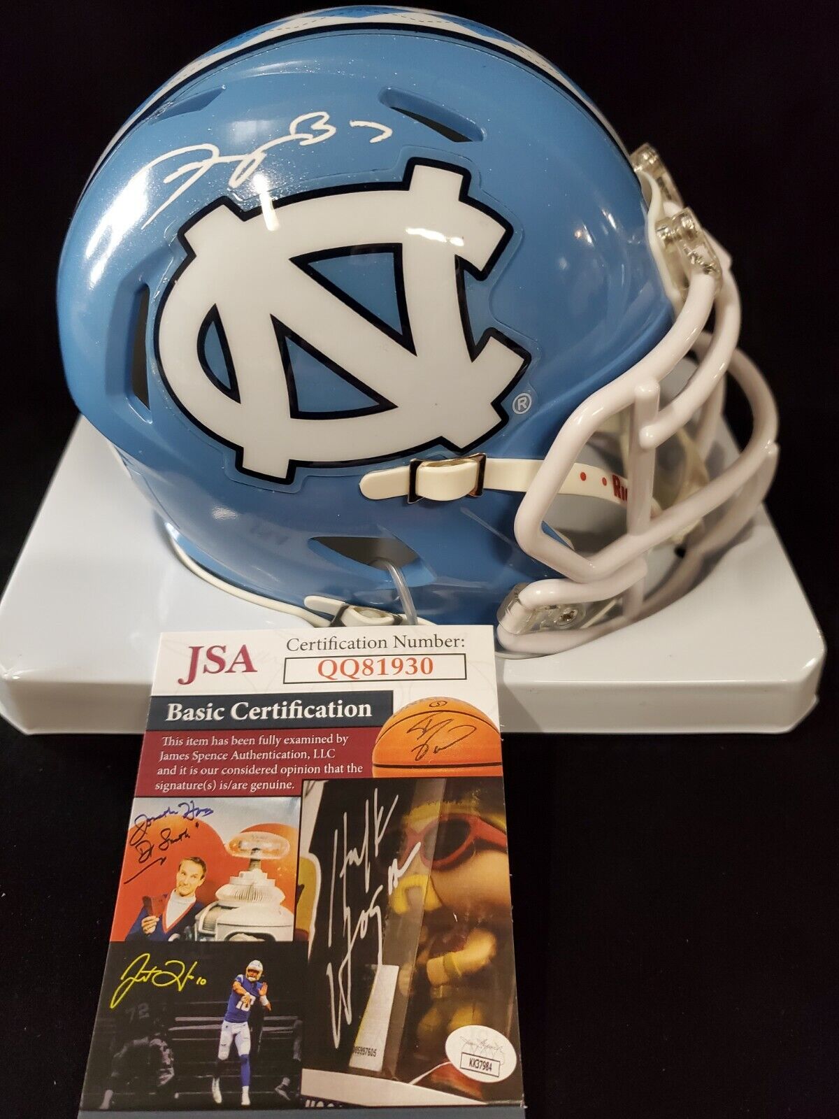 MVP Authentics North Carolina Tar Heels Dyami Brown Autographed Signed Mini Helmet Jsa Coa 116.10 sports jersey framing , jersey framing