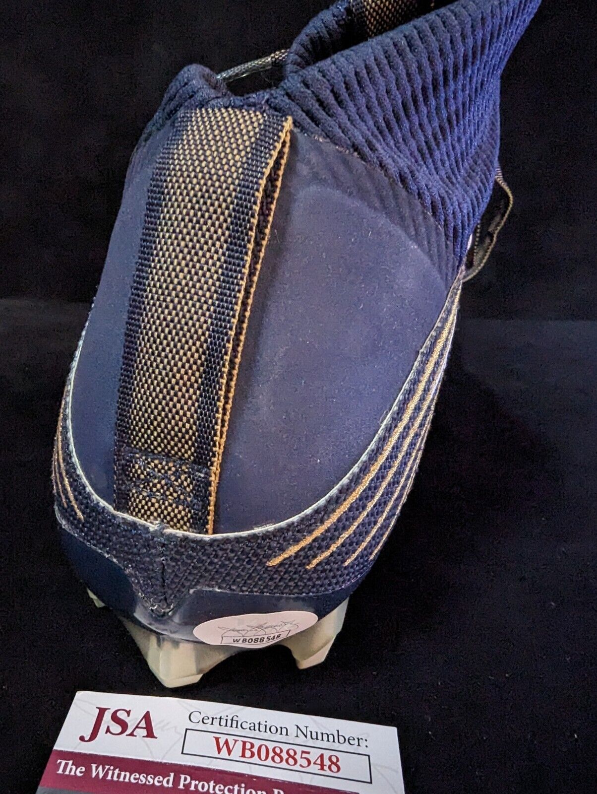 MVP Authentics Notre Dame Fighting Irish Rudy Ruettiger Autographed Signed Cleat Jsa Coa 135 sports jersey framing , jersey framing