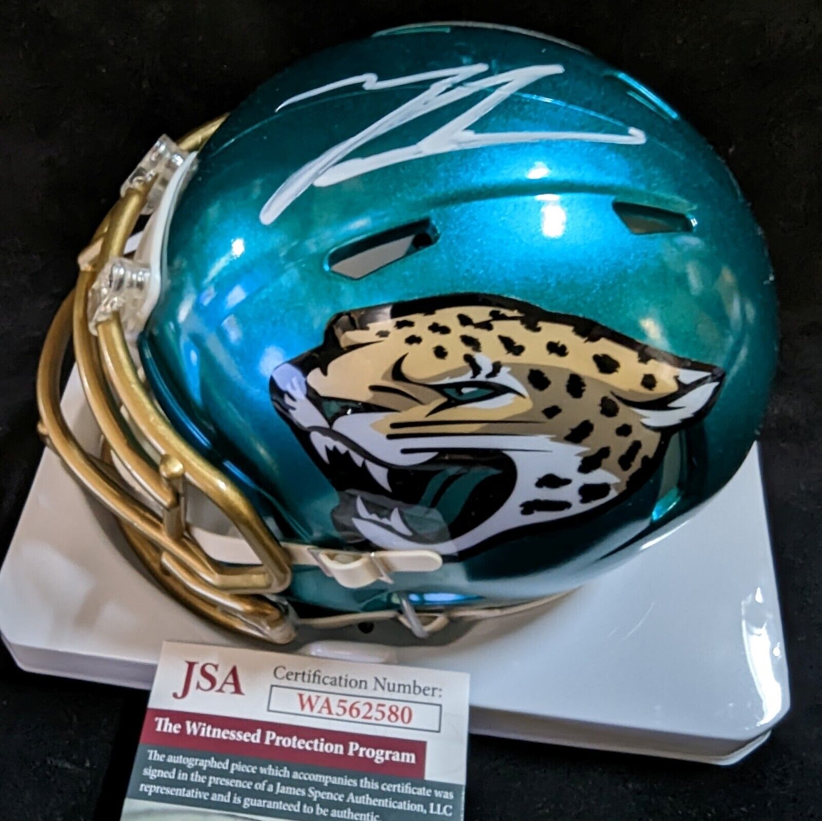 MVP Authentics Jacksonville Jaguars Tyson Campbell Signed Flash Mini Helmet Jsa Coa 117 sports jersey framing , jersey framing