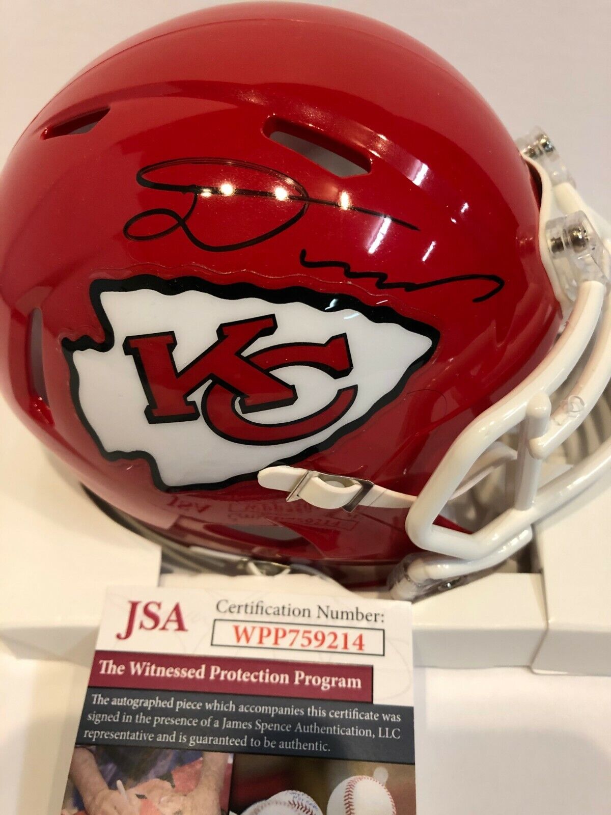 MVP Authentics Damien Williams Autographed Signed Kansas City Chiefs Mini Helmet Jsa Coa 107.10 sports jersey framing , jersey framing