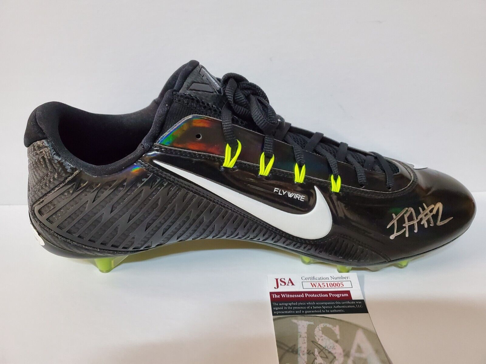 MVP Authentics Israel Izzy Abanikanda Autographed Signed Cleat 103.50 sports jersey framing , jersey framing