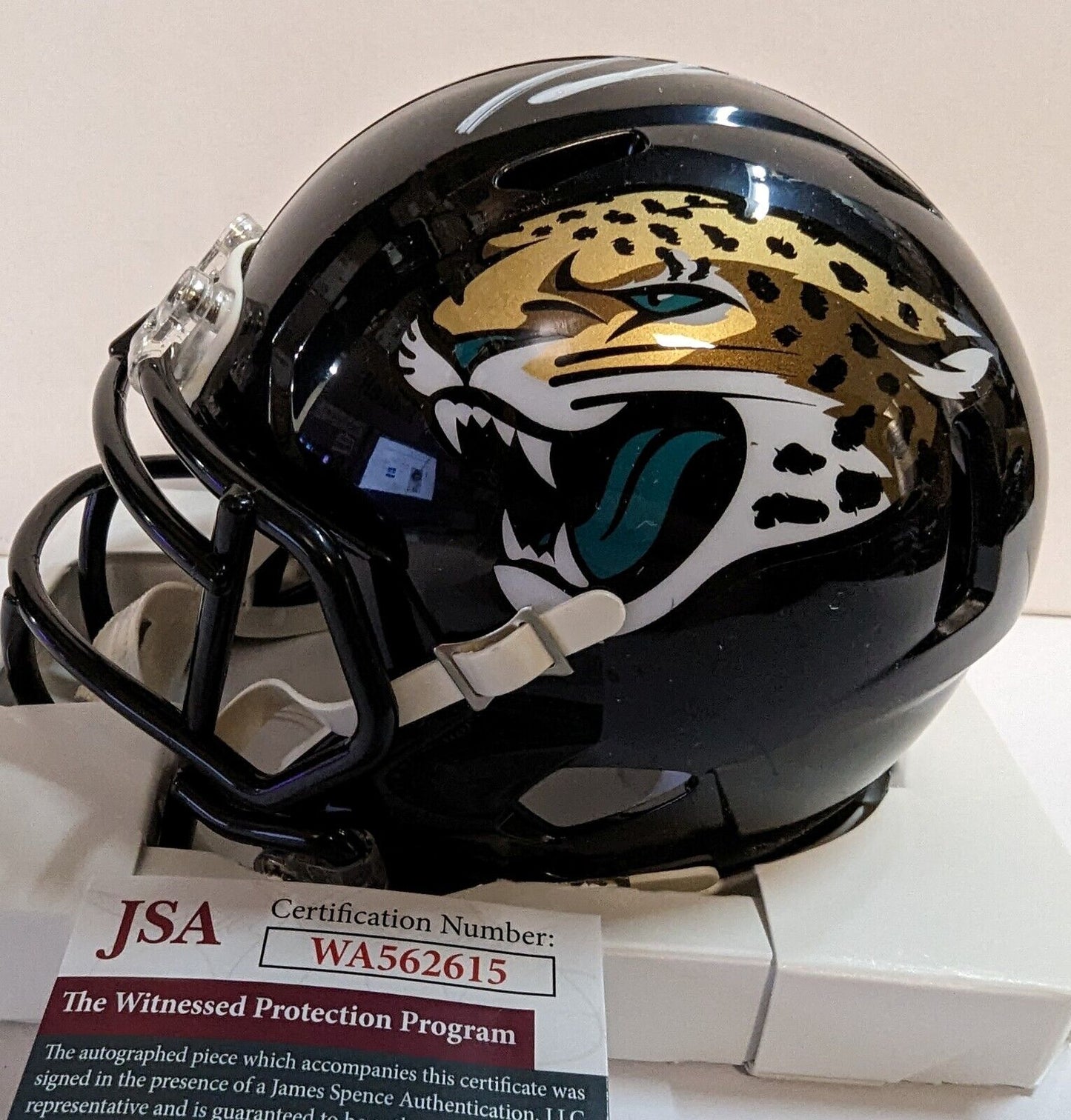 MVP Authentics Jacksonville Jaguars Tyson Campbell Signed Speed Mini Helmet Jsa Coa 108 sports jersey framing , jersey framing