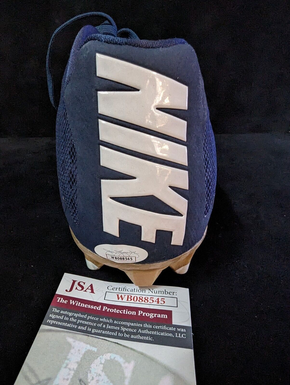 MVP Authentics Notre Dame Fighting Irish Rudy Ruettiger Autographed Signed Cleat Jsa Coa 135 sports jersey framing , jersey framing