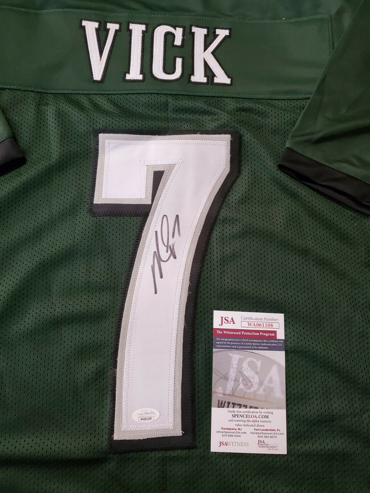MVP Authentics Philadelphia Eagles Michael Vick Autographed Signed Jersey Jsa Coa 116.10 sports jersey framing , jersey framing