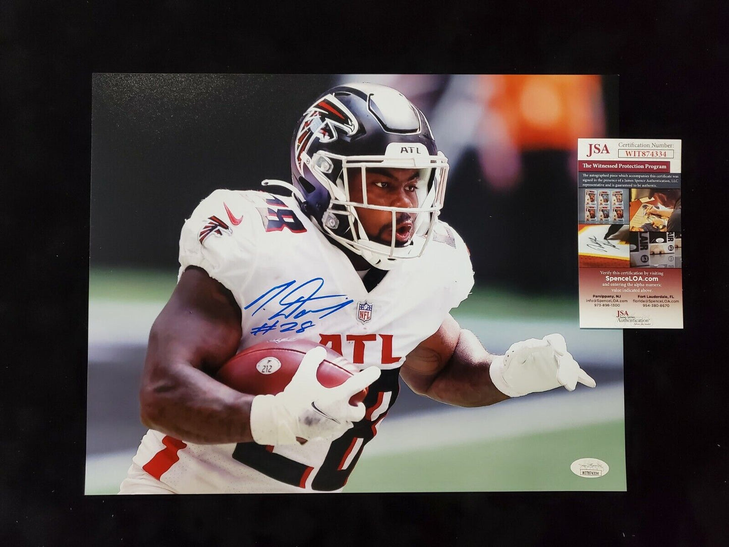 MVP Authentics Atlanta Falcons Mike Davis Autographed Signed 11X14 Photo Jsa Coa 54 sports jersey framing , jersey framing