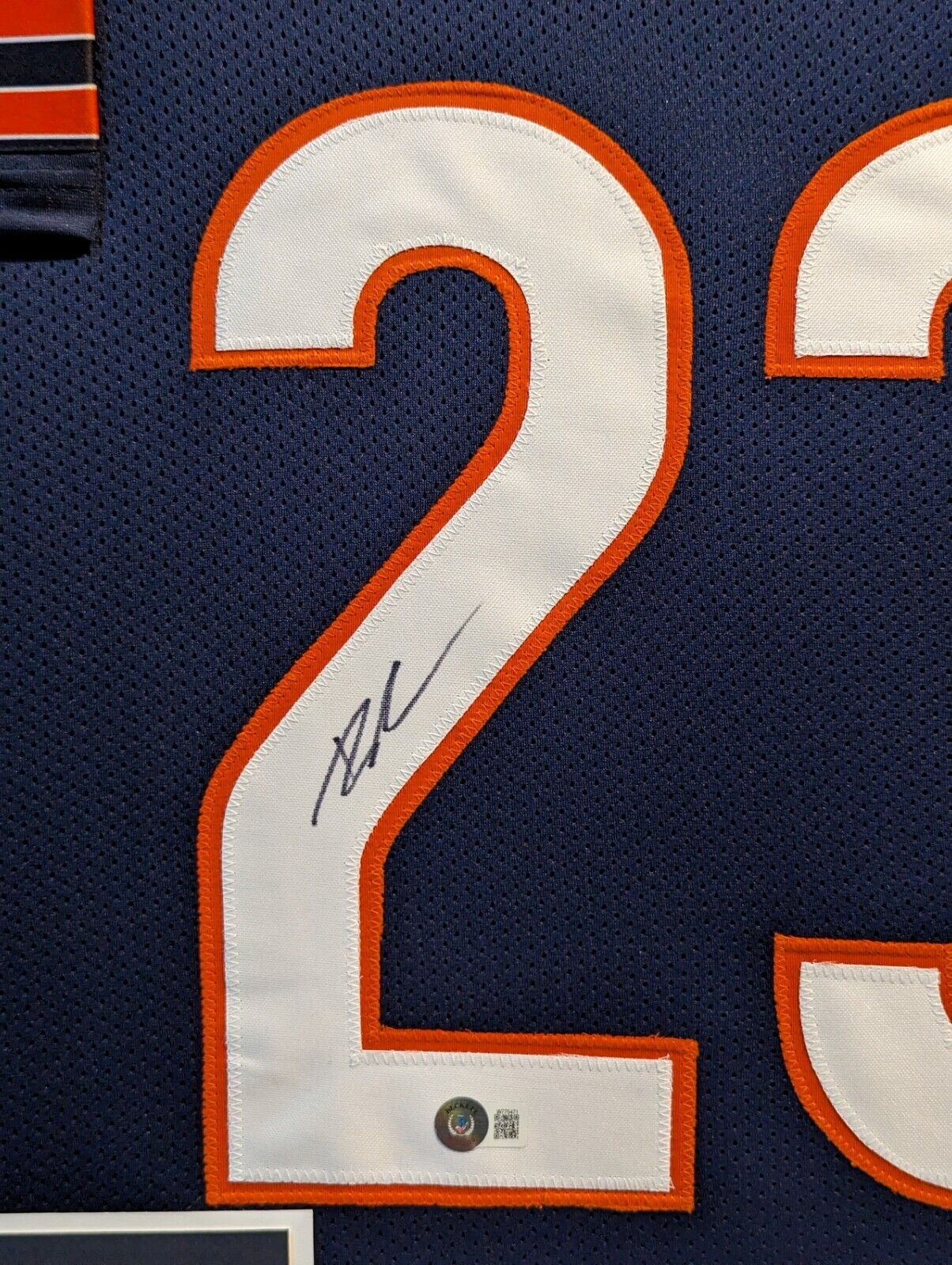 MVP Authentics Framed Chicago Bears Roschon Johnson Autographed Signed Jersey Beckett Holo 495 sports jersey framing , jersey framing