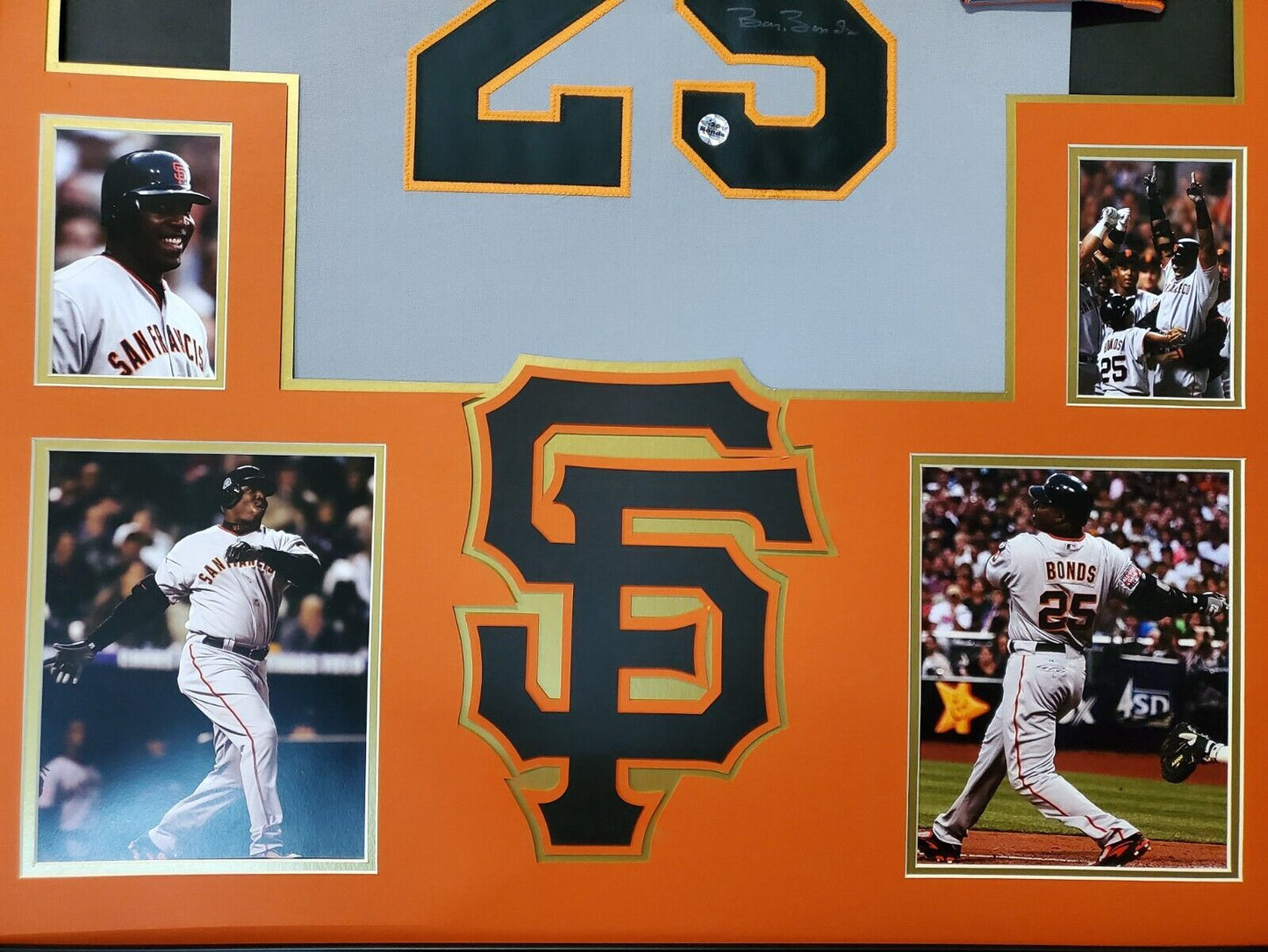 Barry Bonds Autographed and Framed Cream Giants Jersey