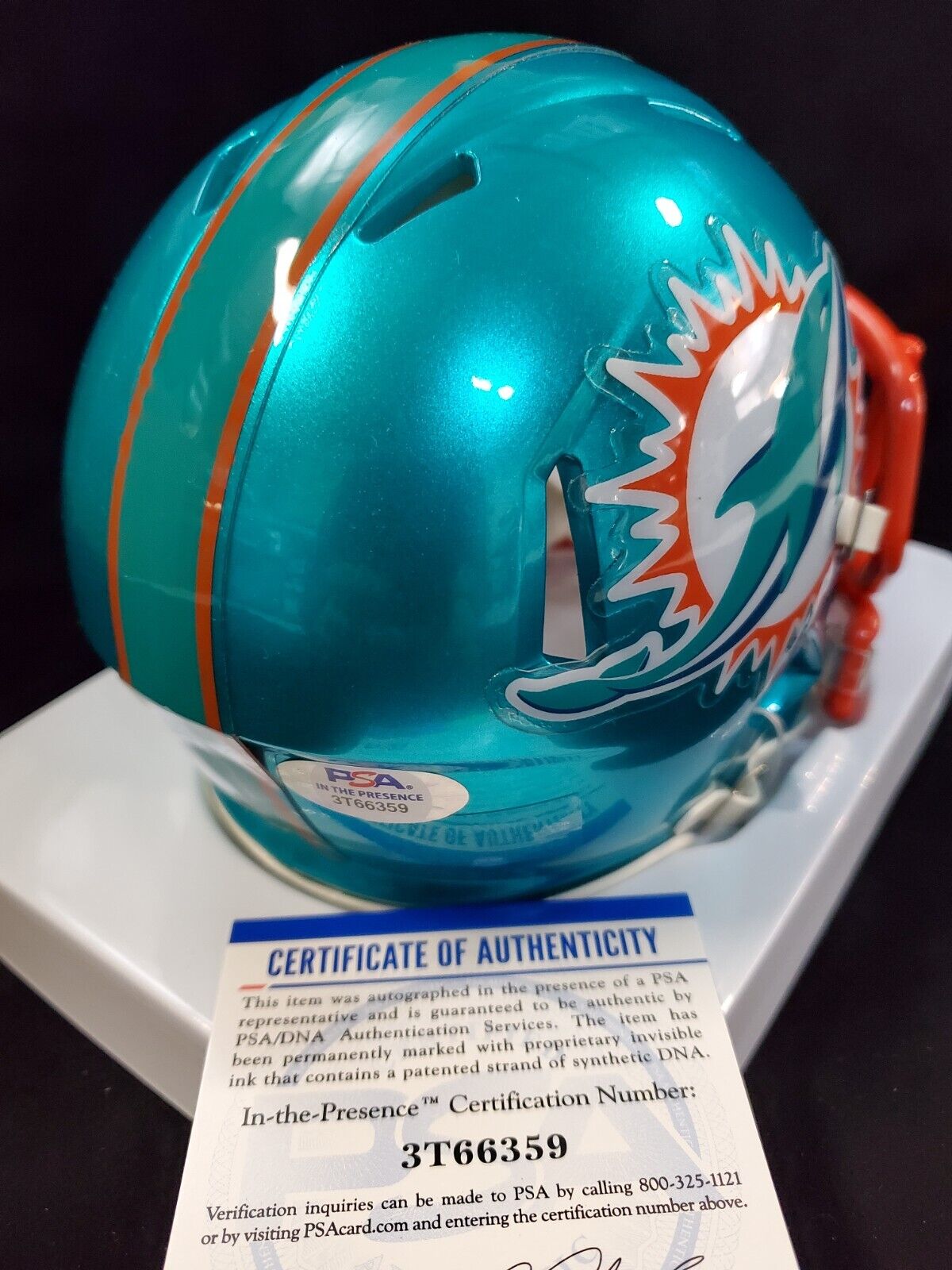 MVP Authentics Miami Dolphins Christian Wilkins Autographed Signed Flash Mini Helmet Psa Coa 99 sports jersey framing , jersey framing
