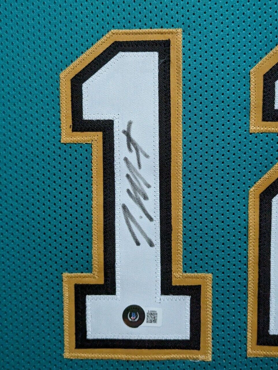 MVP Authentics Framed Memphis Grizzlies Ja Morant Autographed Signed Jersey Beckett Holo 765 sports jersey framing , jersey framing