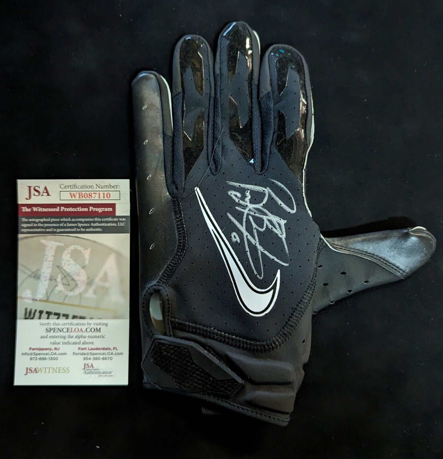 MVP Authentics Carolina Panthers Brian Burns Signed Glove Jsa Coa 117 sports jersey framing , jersey framing