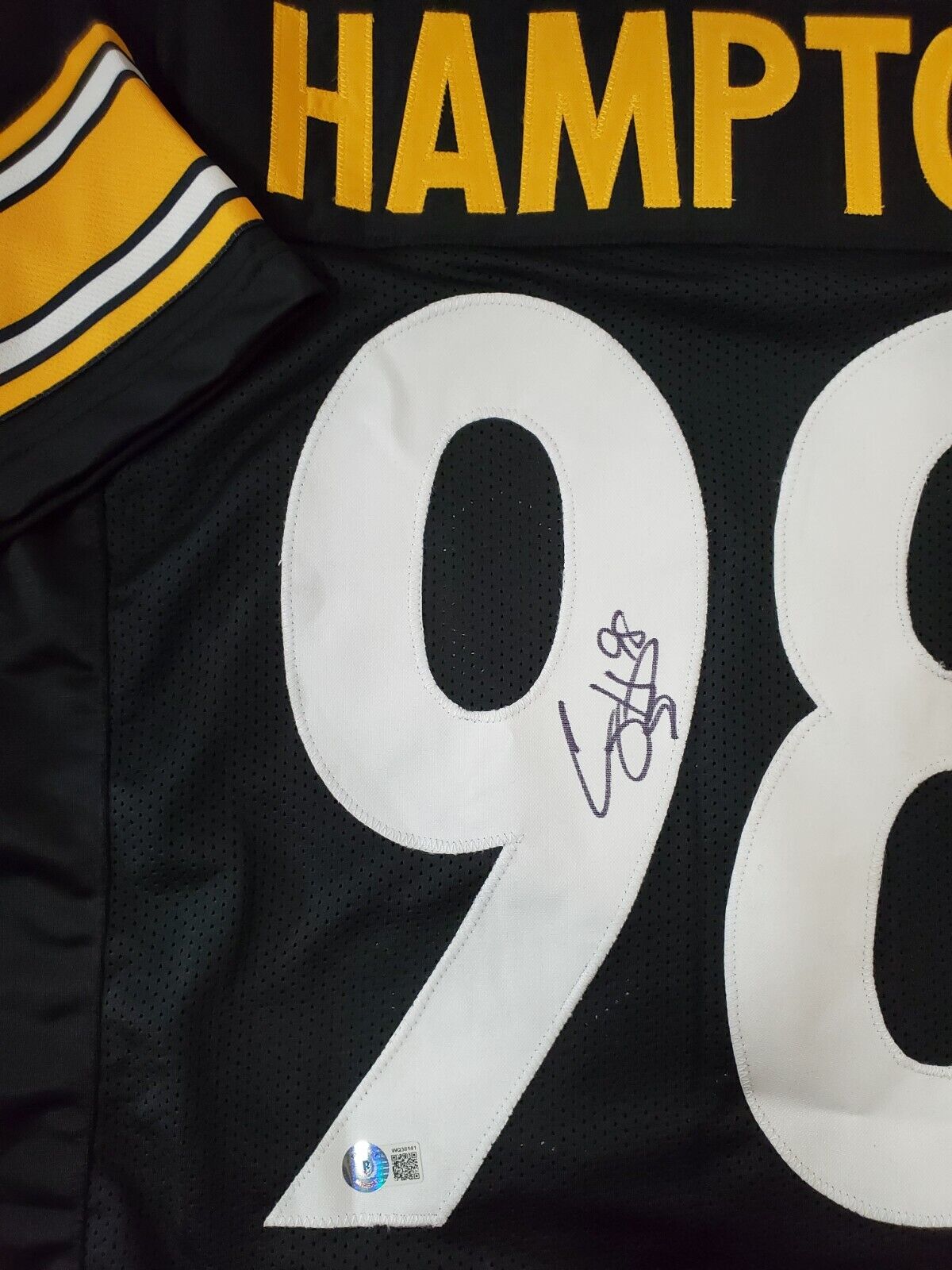 MVP Authentics Pittsburgh Steelers Casey Hampton Autographed Signed Jersey Beckett Holo 125.10 sports jersey framing , jersey framing