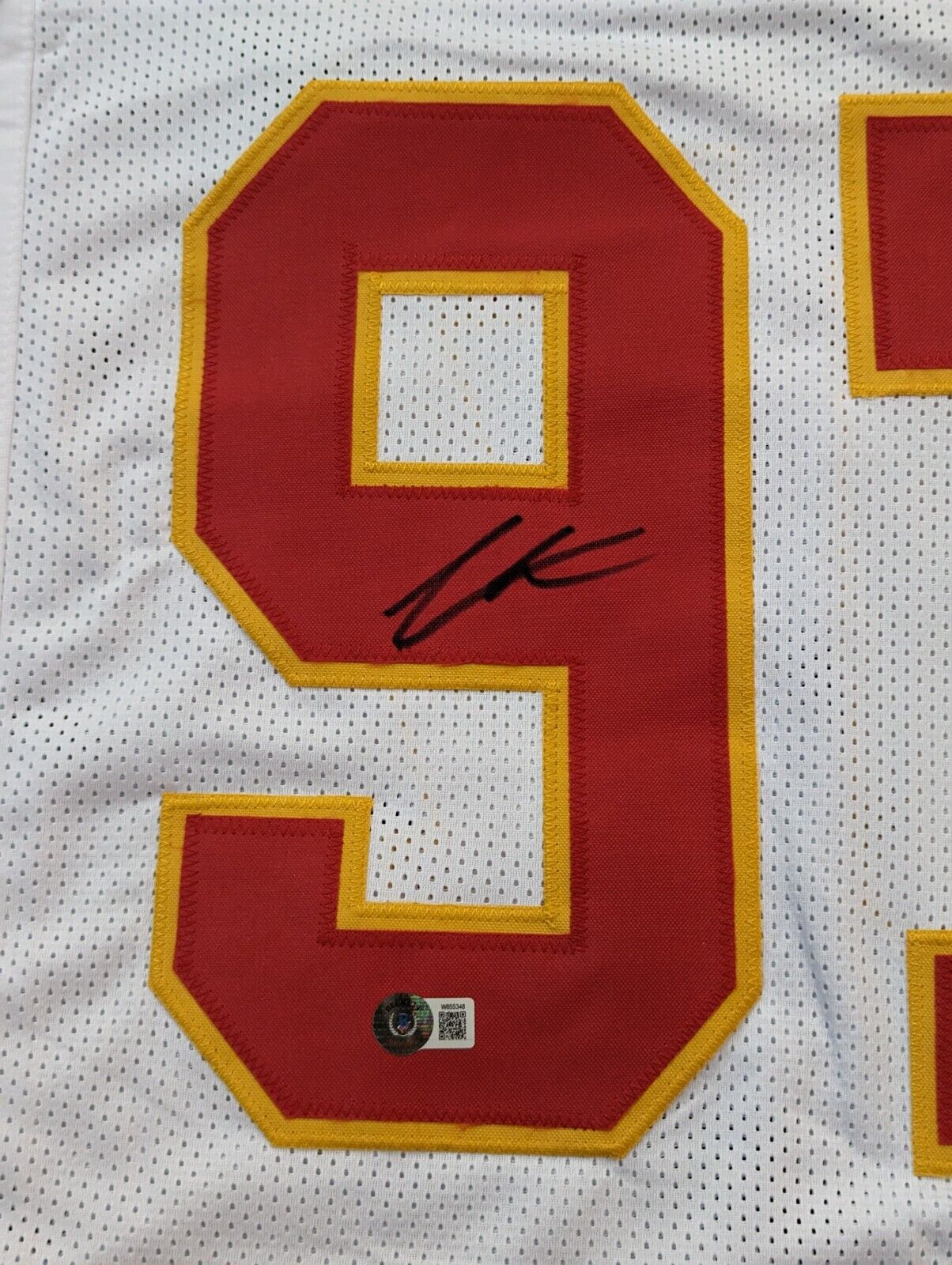MVP Authentics Kansas City Chiefs Felix Anudike-Uzomah Autographed Signed Jersey Beckett Holo 135 sports jersey framing , jersey framing