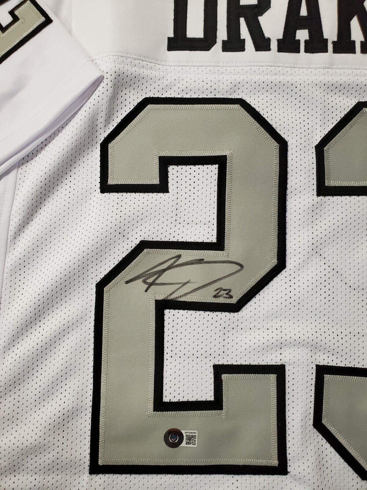 MVP Authentics Las Vegas Raiders Kenyan Drake Autographed Signed Jersey Beckett Holo 112.50 sports jersey framing , jersey framing