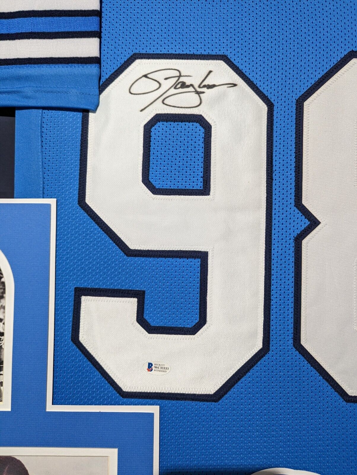 MVP Authentics Framed Unc North Carolina Tar Heels Autographed Signed Jersey Beckett Coa 585 sports jersey framing , jersey framing
