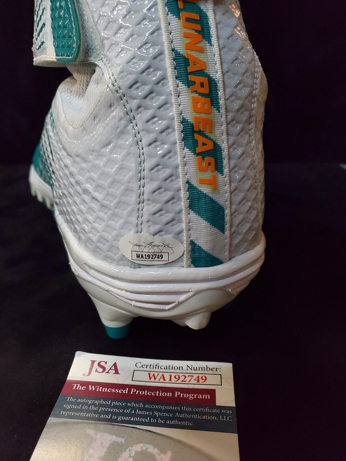 MVP Authentics Miami Dolphins Zach Thomas Autographed Signed Cleat Jsa Coa 162 sports jersey framing , jersey framing