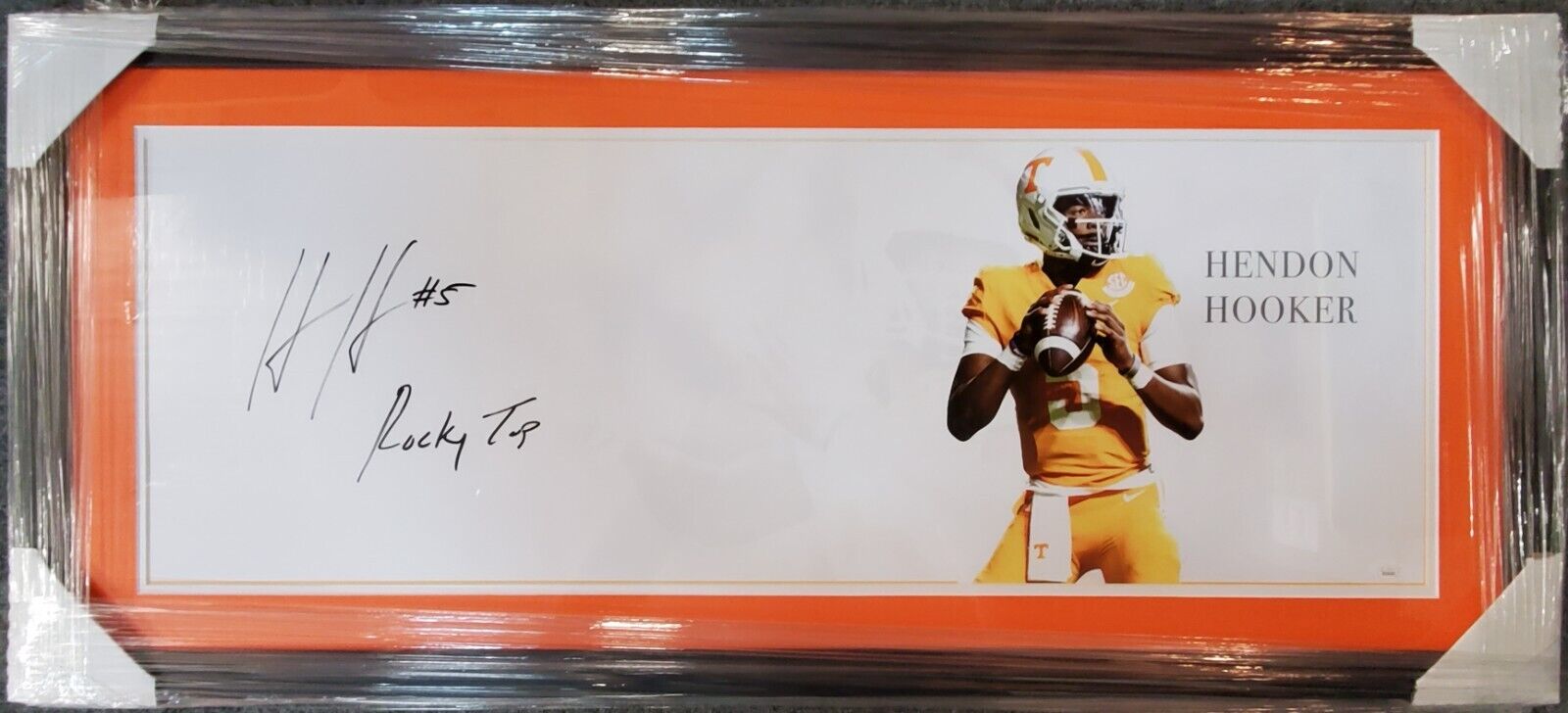 MVP Authentics Tennessee Volunteers Hendon Hooker Framed Signed 42X18 Panoramic Photo Jsa Coa 405 sports jersey framing , jersey framing