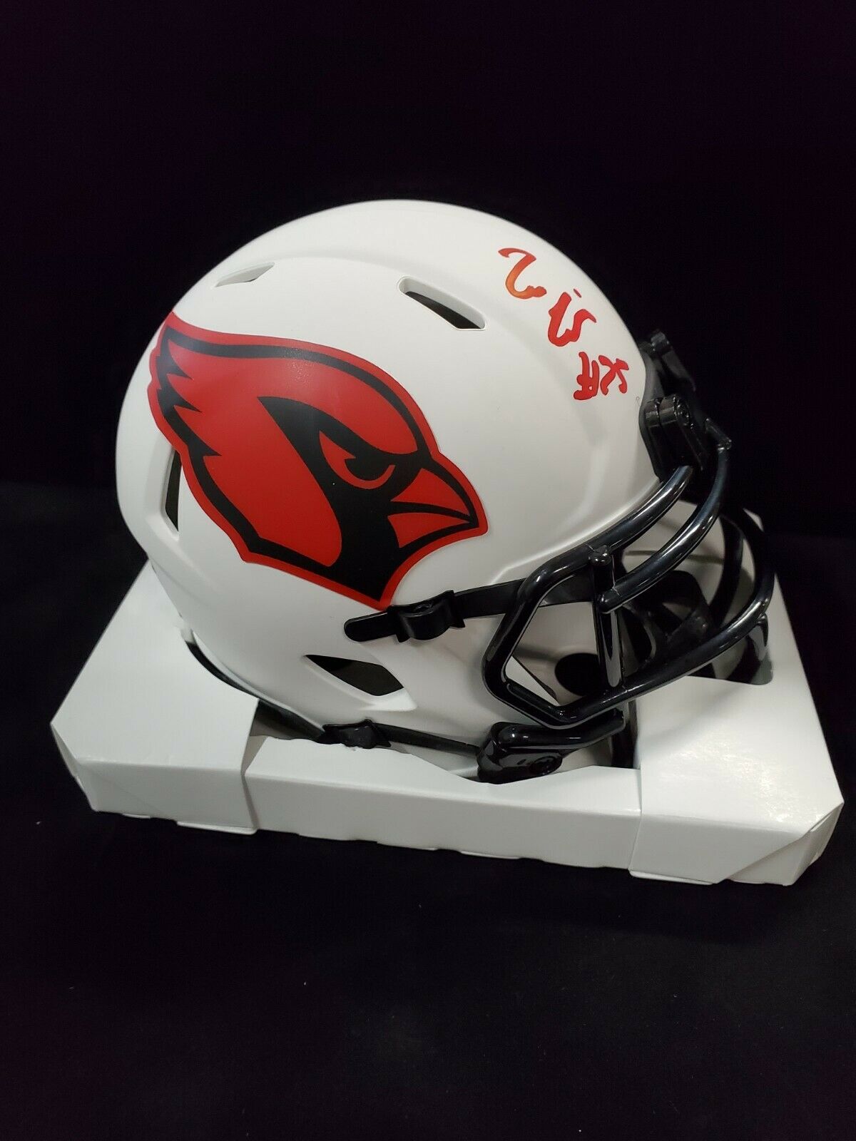 MVP Authentics Arizona Cardinals Zaven Collins Autographed Lunar Mini Helmet Beckett Holo 135 sports jersey framing , jersey framing