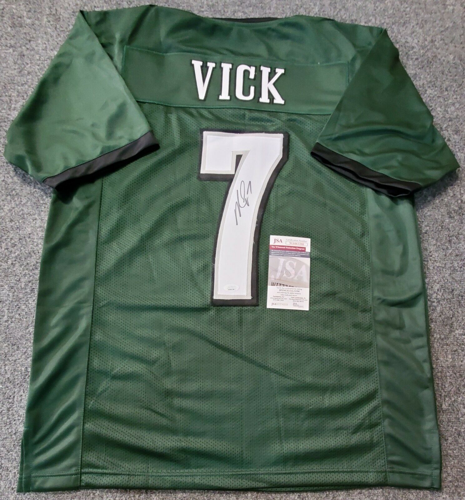 MVP Authentics Philadelphia Eagles Michael Vick Autographed Signed Jersey Jsa Coa 116.10 sports jersey framing , jersey framing